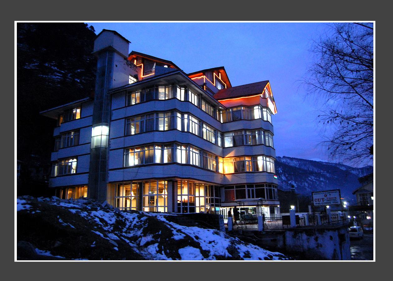 Hotel Out Town Manāli Dış mekan fotoğraf